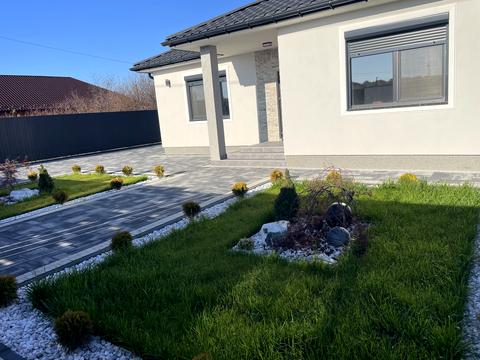 дом по адресу Ужанська