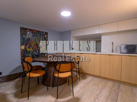 комерційна за адресою Саксаганського вул., 58