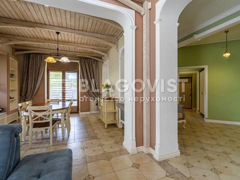 дом по адресу Синеозерная ул.