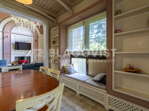 дом по адресу Синеозерная ул.