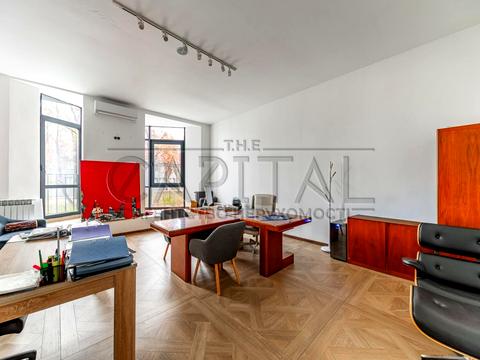 комерційна за адресою Болсуновська вул. (Сергія Струтинського), 4