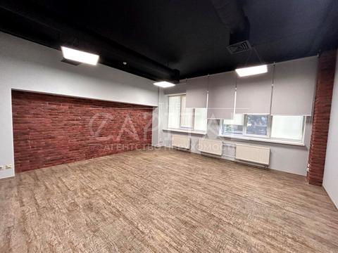 комерційна за адресою вул. Польова, 24