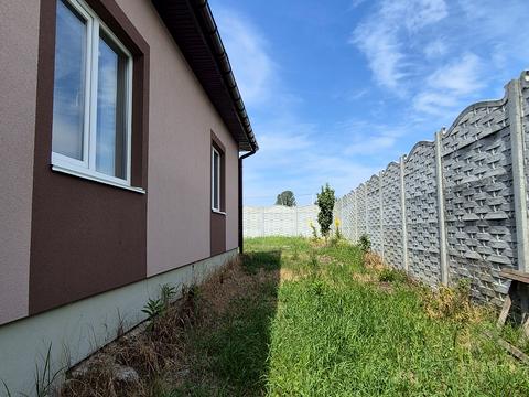 будинок за адресою Кленова