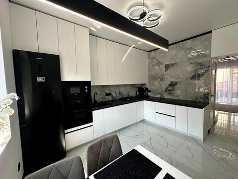 будинок за адресою смт. Рудне, Яворницького, 47