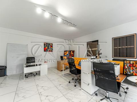 комерційна за адресою Болсуновська вул. (Сергія Струтинського), 4