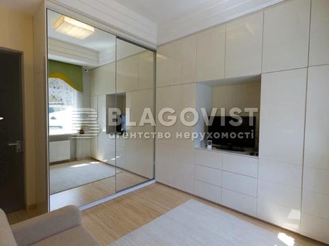 квартира по адресу Круглоуниверситетская ул., 7