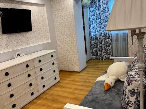 квартира по адресу Менахем-Мендл Шнеерсона ул. (Мініна), 5