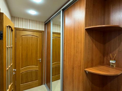 квартира по адресу Менахем-Мендл Шнеерсона ул. (Мініна), 5