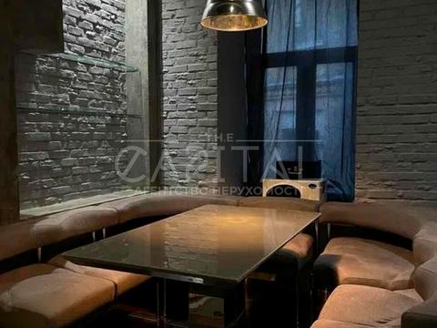 квартира по адресу Андреевский спуск, 2-Б