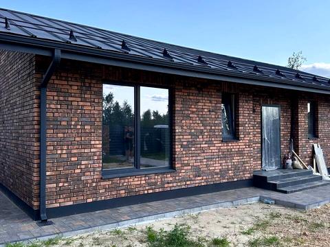 будинок за адресою успішна