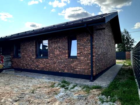 будинок за адресою успішна