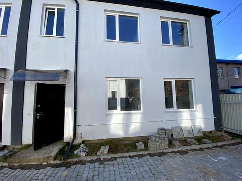 будинок за адресою Євгена Сверстюка вул.