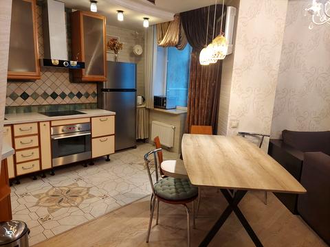 квартира за адресою Дніпровська набережна вул., 26-К