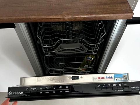 квартира за адресою Київ, Олеся Бердника вул., 1-Г