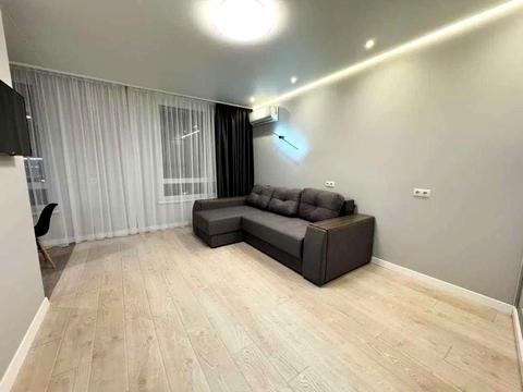 квартира за адресою Київ, Зарічна вул., 2