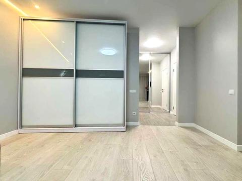 квартира за адресою Київ, Зарічна вул., 2