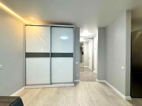 квартира за адресою Київ, Зарічна вул., 2