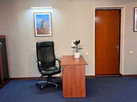 комерційна за адресою Тіниста вул., 15