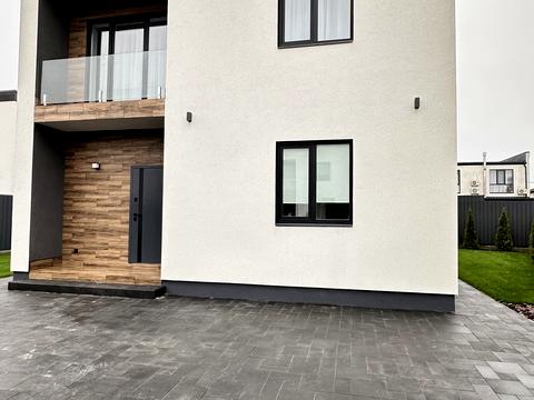 будинок за адресою Святищенська вул.