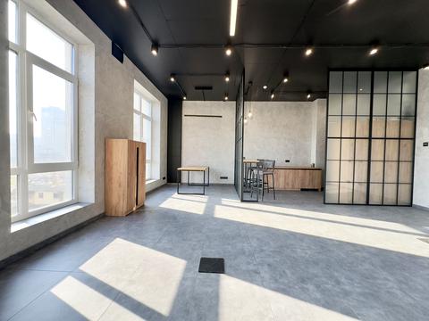 комерційна за адресою Ламана вул., 18