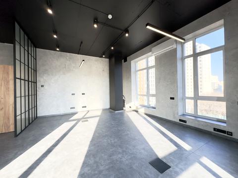 комерційна за адресою Ламана вул., 18