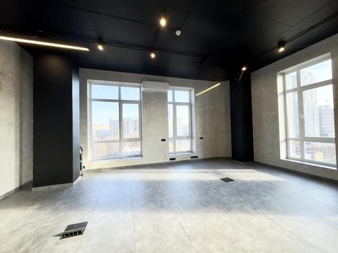 комерційна за адресою Ламана вул., 18