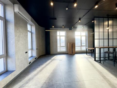 комерційна за адресою Ламана вул., 18