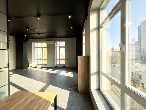 комерційна за адресою Ламана вул., 18