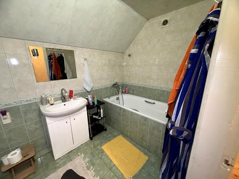 будинок за адресою Жукова