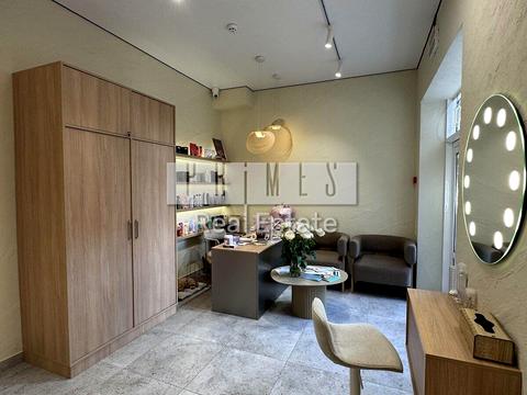 комерційна за адресою Золотоустівська вул., 30А