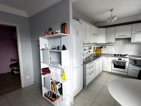 квартира за адресою Шкільна вул. (Героїв Сталінграда), 8