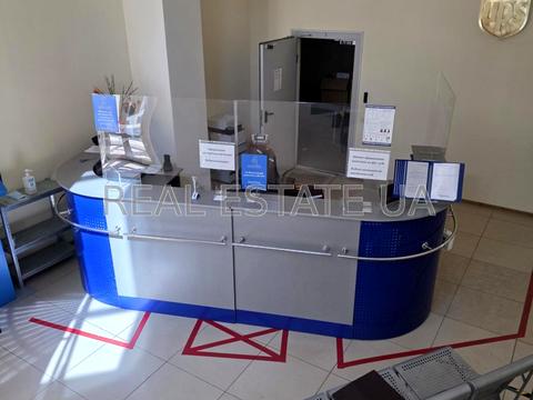 комерційна за адресою Володимира Сікевича вул., 20-А