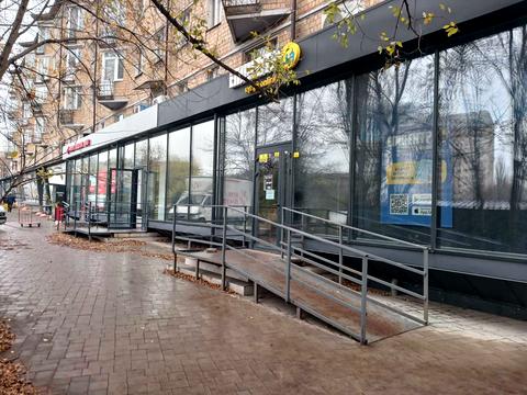 комерційна за адресою Чоколівський бульв., 37