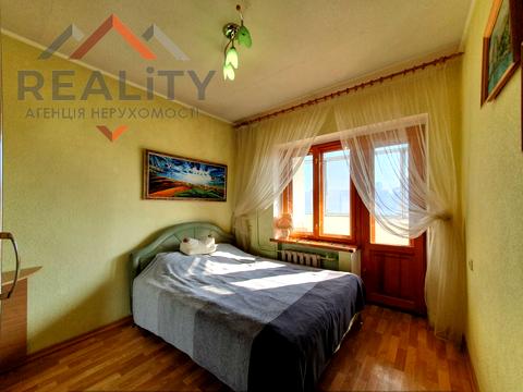 квартира за адресою Михайла Грушевського вул. (Карла Лібкнехта), 1