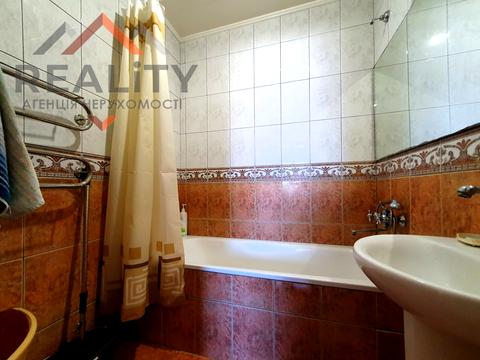 квартира за адресою Михайла Грушевського вул. (Карла Лібкнехта), 1