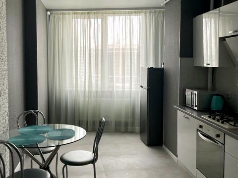 квартира по адресу с. Софиевская борщаговка, Яблоневая ул., 11