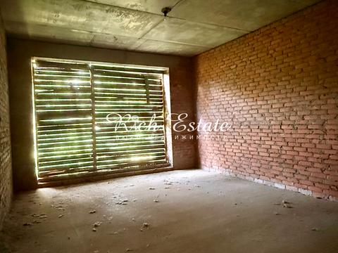 будинок за адресою Набережна вул.