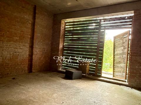 будинок за адресою Набережна вул.