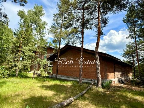 будинок за адресою Набережна вул.