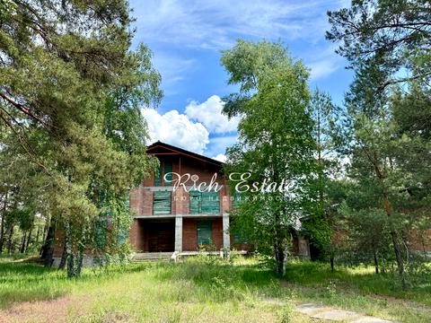 будинок за адресою Набережна вул.