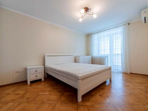 квартира по адресу Драгоманова ул., 17