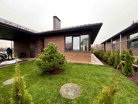 будинок за адресою Дачна