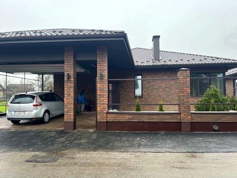 будинок за адресою Дачна