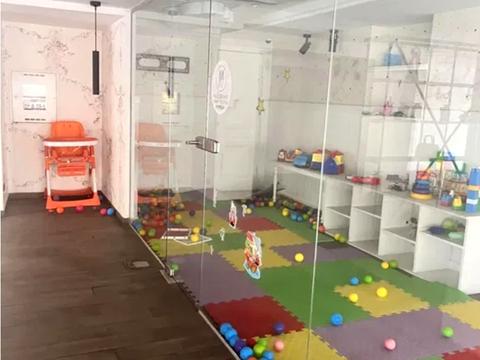 комерційна за адресою Красний пров., 12