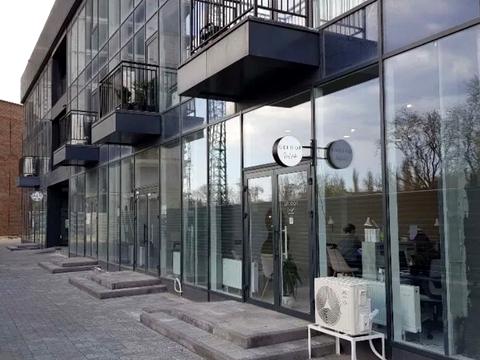 комерційна за адресою Академіка Філатова вул., 2/2