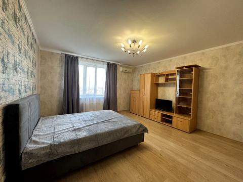 квартира за адресою Кленова вул., 2а