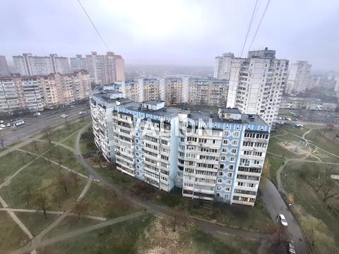 квартира за адресою Каштанова вул., 4