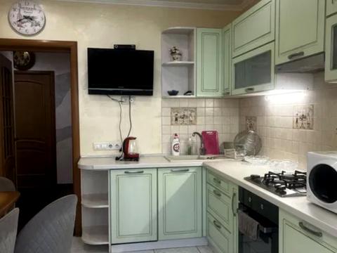 квартира за адресою Зоряний бульв., 1