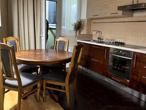 квартира за адресою Олега Мудрака вул. (Генерала Наумова), 66