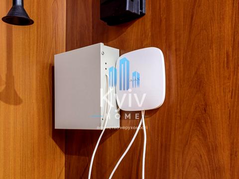 квартира за адресою Анни Ахматової вул., 43